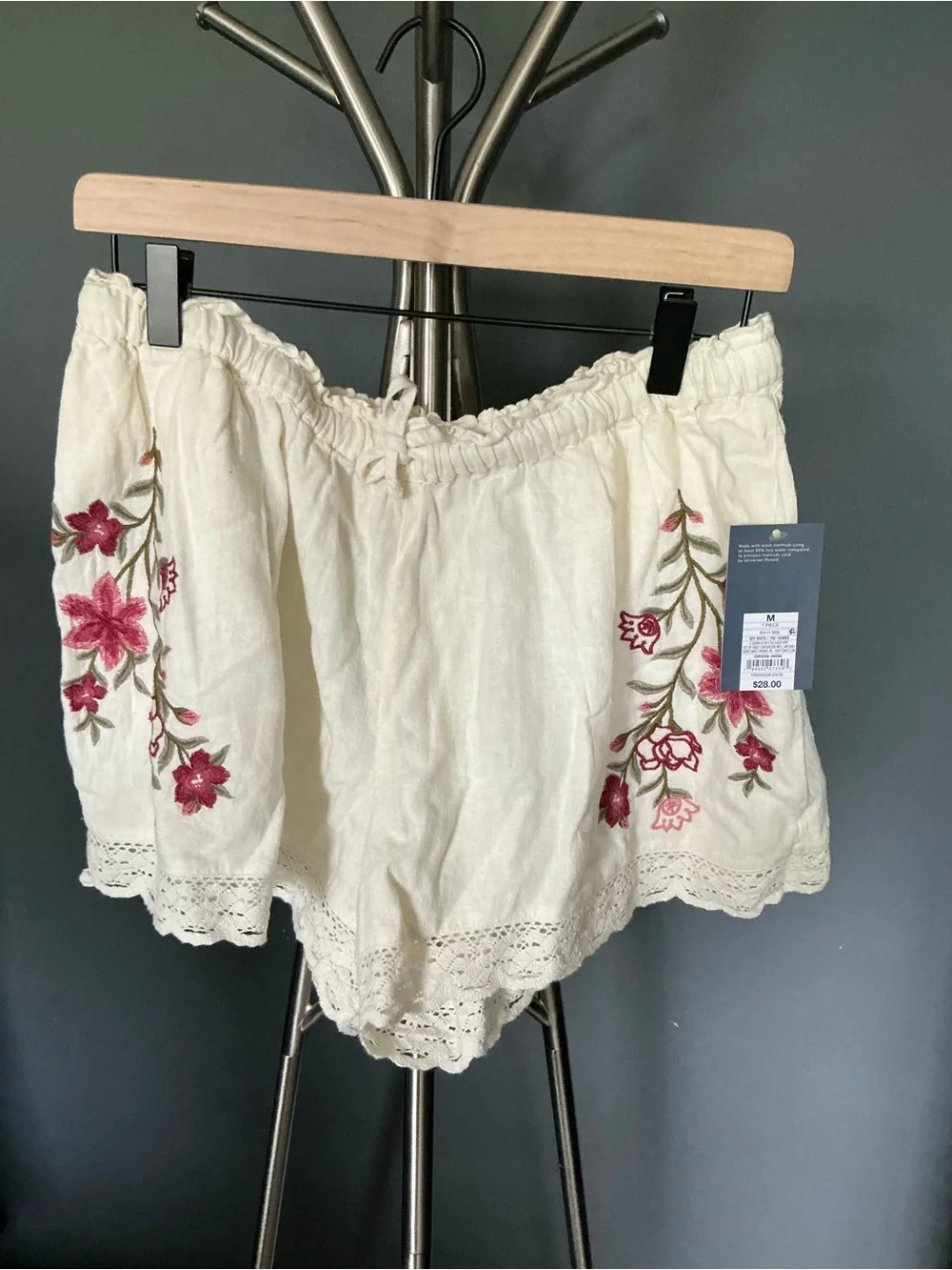 Universal Thread cream high